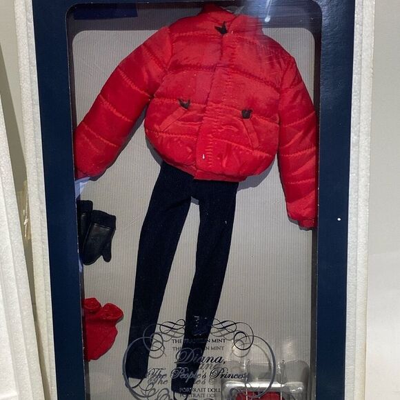 Franklin Mint Red Black Princess Diana Ski Ensemble Portrait Doll Outfit Set - Picture 2 of 4